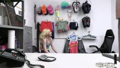 Minxx Marii: Case Study - 18 & Sexy - porntry.com