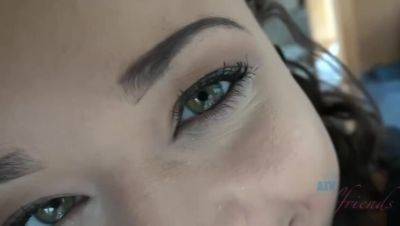 Holly Hendrix - Holly Hendrix: She Curls Your Toes Every Time - porntry.com