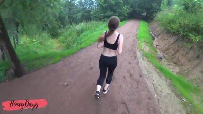 Honeydays - Cumshot On Leggings Of Athletic Beauty Afte - upornia.com