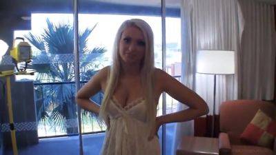 Lilly Full Hd - videooxxx.com