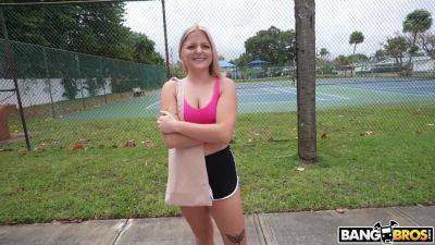 Pickup Young Blonde Girl With Jill Taylor - upornia.com