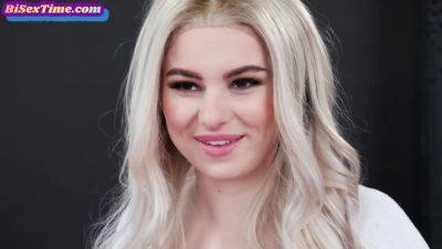 Bisex partners fuck big booty bitch in threesome fuck - hotmovs.com