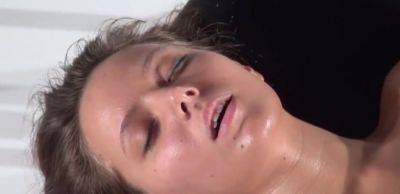 Massage Sensual Lesbian Oil Massage, Slim Video - inxxx.com