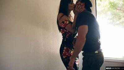 Lexi Luna - Lexi Luna: Pearls or Pies? - xxxfiles.com