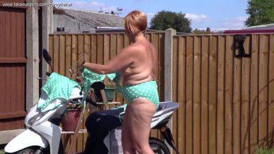 Retro Polka Dots Pt2 - hclips.com