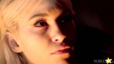 Kiara Cole - Kiara Cole: Queen of Outdoor Thrones with Hairy Bush & Petite figure - xxxfiles.com