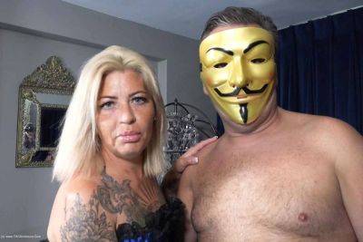 Filthy Emma Meets The Mystery Man Pt1 - hclips.com