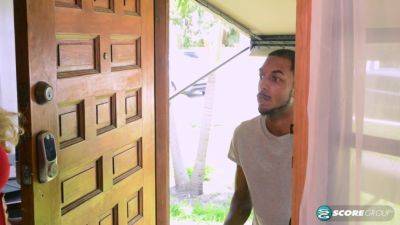 Dirty-Talking, Anal-Loving, Bbc-Throating Penelope - hotmovs.com