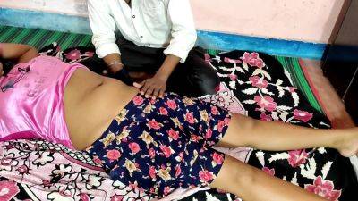 Hot Milf Mom - College Girl Sex With Doctor ! Hindi Voice - desi-porntube.com