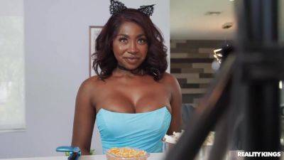 My Black Hot Roommate Streaming - upornia.com