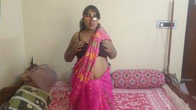 Desi Bhabhi Ki Jawani Aur Chut Ki Pani Pine Ke Liye Taiyar Ho Kya Sab ? - hclips.com