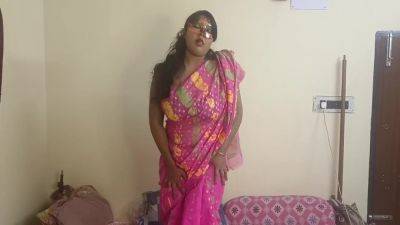 Desi Bhabhi Ki Jawani Aur Chut Ki Pani Pine Ke Liye Taiyar Ho Kya Sab ? - hclips.com