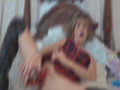 Dildo orgasm and deepthroat in thigh high boots - hclips.com