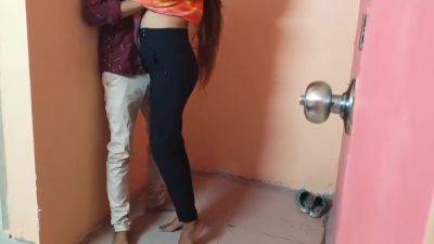 Chupke Se Chudai Ki Dost Ki Saoteli Behen Ko - hclips.com