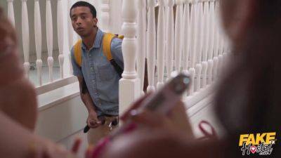 Lesbian Foreplay Before Interracial 3some - videomanysex.com