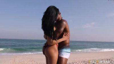 Shayenne Samara's Beach Anal and Handjob - xxxfiles.com