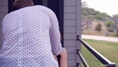 Delilah Blue's Big Tit Hardcore Adventure - veryfreeporn.com