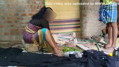 Indian Hot Stepmom With Yongboy Beautiful Creampee Sex Video - hclips.com - India