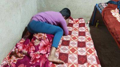 Jab Me Gar Me Aakeli Mere Gar Ke Sabhi Log Bahr Gaye The Me Aapne Room Me So Rhi Thi Thabhi Mera Chachere Bhi Aaya Our Mujhe - hclips.com