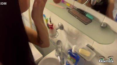 Deepthroath Fucking Of Slobbering Stepmom In The Shower With Throatpie - hclips.com