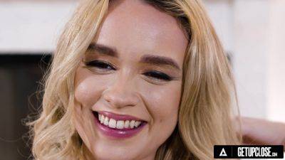 UP CLOSE - Petite Newcomer Khloe Kingsley Enjoys Intense Pussy Eating Before Getting Hard Pounded - txxx.com