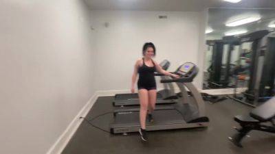 Sin Cognito Blowjob Adventures: Randomly Caught Payton At The Gym !!! - hclips.com