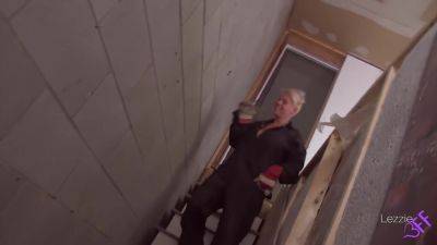 2 Lesbos Enjoying Themselves In A Car - hotmovs.com