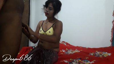 Pati Ke Na Hone Par Bhabhi Ne Padoshi Se Chudwaya Sex With Neighbour With Indian Lady - desi-porntube.com - India