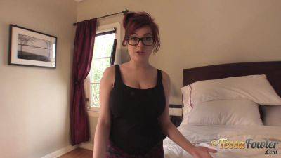 Tessa Fowler - Fan Outfits 1 - hotmovs.com - Britain