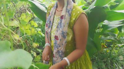 Indian Forest Garden Nearby My House Garden Out Side Hot Deshi Girl Fucking - Sucking Big Cook Blowjob - desi-porntube.com - India