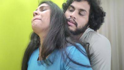 Tacks And T Shirt Romance With Pussy Fingering Of Vaishnavy And Sharun Raj, Mallu Hot Couple Fingering Romance, Hot Couple Love - desi-porntube.com - India