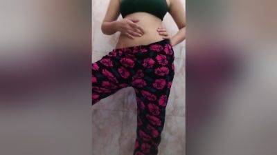 Hot Indian Girl Nude On The Way To The World - desi-porntube.com - India