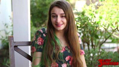 Willow Hayes College Coed Cutie - videomanysex.com