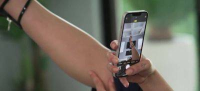 Cody worships Gal's feet as he strokes his cock before watching as she delivers a sensual footjob. The tattooed hottie gives - inxxx.com - Britain