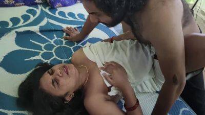 White Towel Romance Sex With Hand Job And Pussy Fingering & Pressing By Vaishnavy And Sharun Araj, Mallu Hot Towel Sex Romance - desi-porntube.com - India