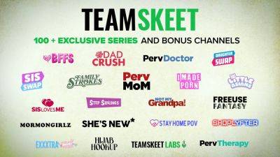 Naughty step-daughter finally gets caught in the act by her old step-dad - sexu.com