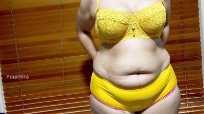 Tamil Actress - Sexy Indian Wife Bra Change - Teases With Sensual Boobs Press - desi-porntube.com - India