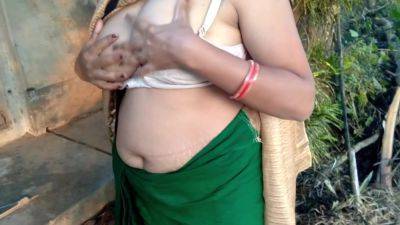 Sauteli A Le Bathroom Ma Gayera Chakma Ungli Halera Maza Gari - Nepali Porn Star - desi-porntube.com - India - Nepal