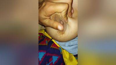 Cute Didi Na First Time Apna Mota Mota Boobs Show Kia Uff So Sexy And Beautiful - desi-porntube.com - India