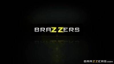 League Of Pornstars: A Xxx Parody With Rachel Starr, Luke Hardy - Brazzers - hotmovs.com