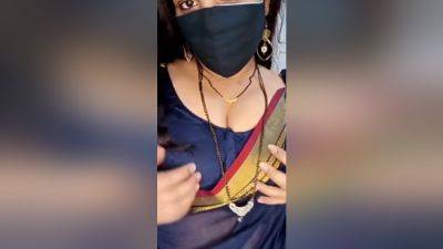 Desi India - Desi Indian Aunty Saree Blouse Removing Webcam Show Live - desi-porntube.com - India