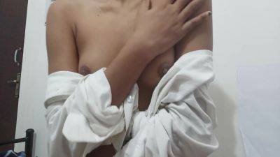 Paki Girl Fingering Shaved Pussy - desi-porntube.com - India