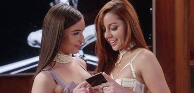 Emily Willis - Vanna Bardot - SLAYED Vanna Bardot Lets Emily Willis Squirt In Her Mouth - inxxx.com