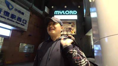 0006466_手コキ 巨乳 聖水などが含まれている - hotmovs.com - Japan