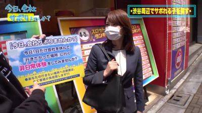 0006492_おもらし スパイダー騎乗位 お姉さん ほか - hotmovs.com - Japan