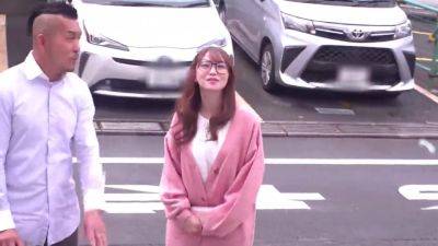 新社会人OLさんに声をかけ野球拳に挑戦してもらう - hotmovs.com - Japan