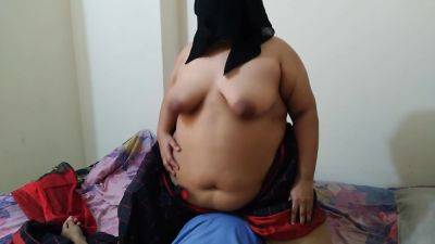 Indian Hot Mera Bhabhi Ne Devar Ke Sath Sekret Chudai Kiya (desi Sexy Bhabhi Fucks A Guy On The Bed) - desi-porntube.com - India