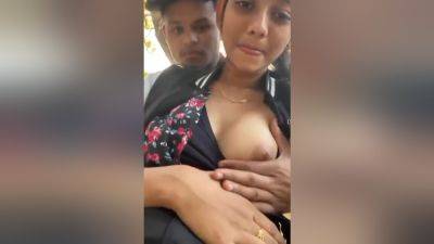 Desi Lover Romance In Park - desi-porntube.com - India