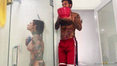 Getting Joanna Out Of The Shower With Small Hands, Joanna Angel - Brazzers - hotmovs.com