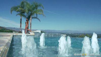 Rio Lee's Big British Booty With Rio Lee, Keiran Lee - Brazzers - hotmovs.com - Britain